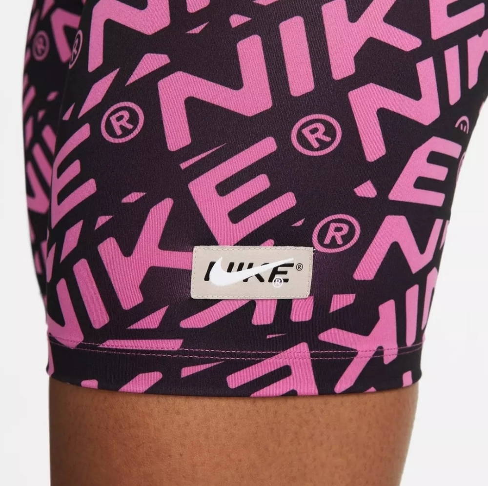 Nike One Women's Cosmic Fuchsia Printed Mid-Rise Biker Shorts DX0092-665 Size S - Picture 3 of 3